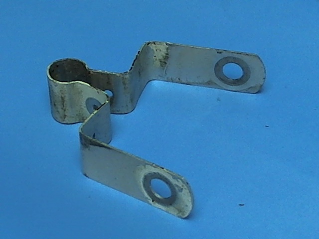 63332-03 Piper - CLIP- HOSE upper or lower
